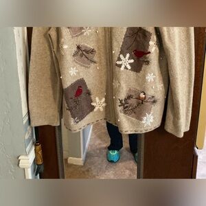 Women’s sweater small